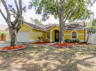 1440 Club Dr, Tarpon Springs, FL 34689