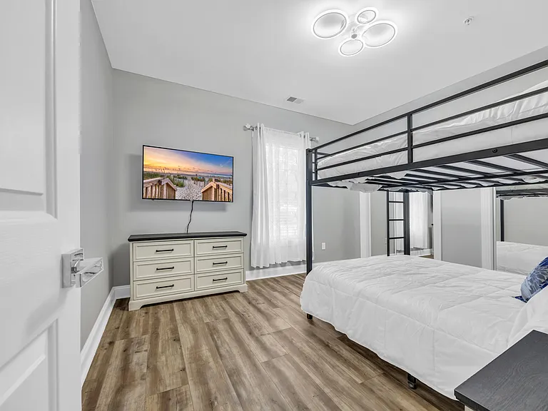 4821 Luster Leaf Cir #101 — Photo 11