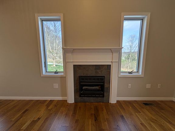 5th image of 2040 Keiser Rd
