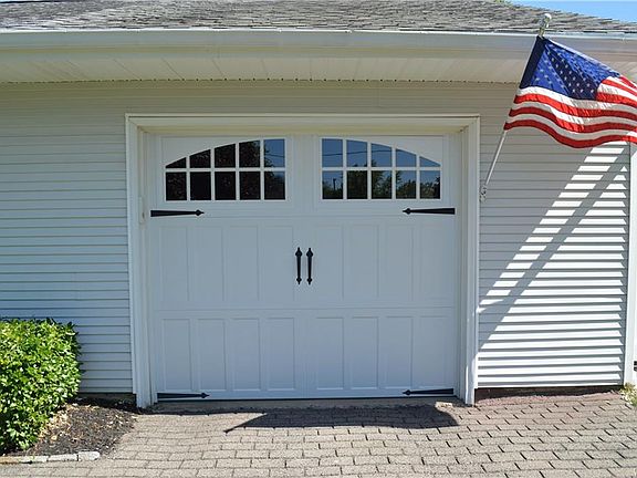 3rd image of 1720 Leah Dr