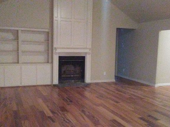 2nd image of 200 SW 148th St