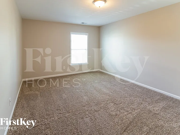 423 Mountain Laurel Cir — Photo 10