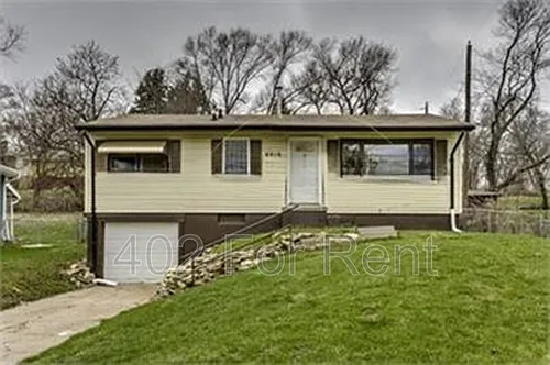 6016 N 47th St Photo 1
