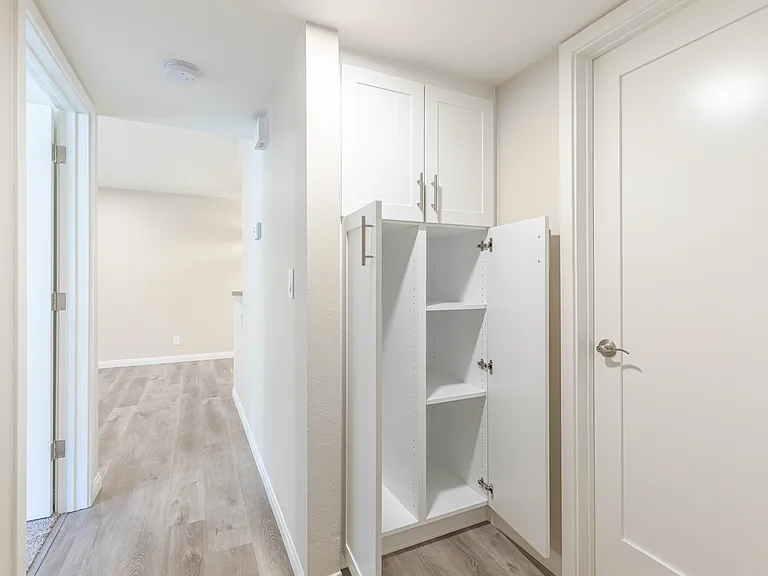 Wintercrest Village Apartments — Photo 34