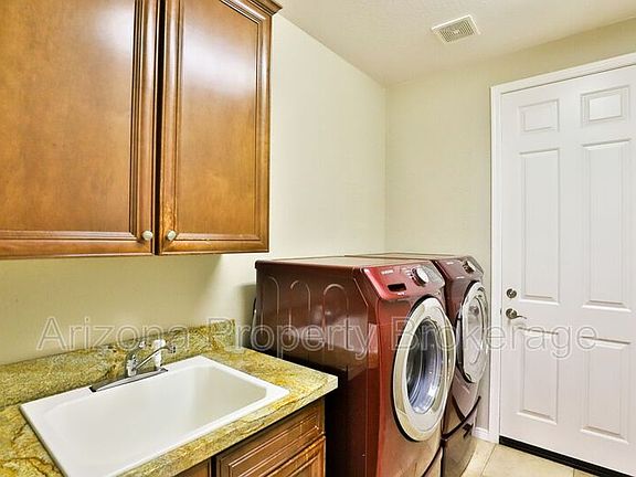 3rd image of 2021 W Gloria Ln