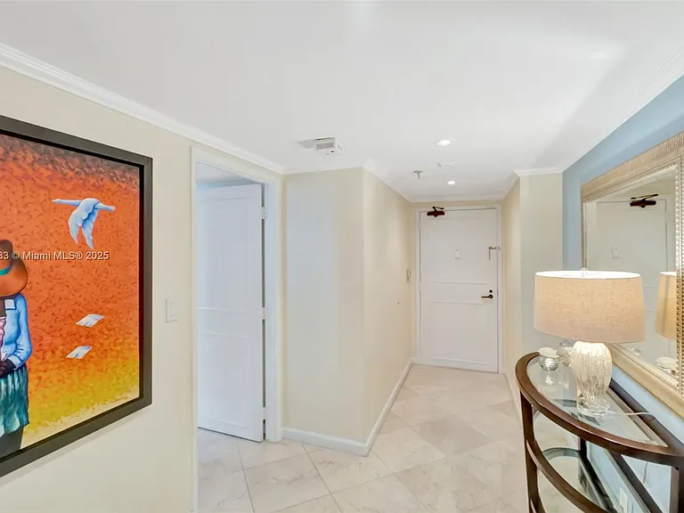 520 Brickell Key Dr #A914 — Photo 6