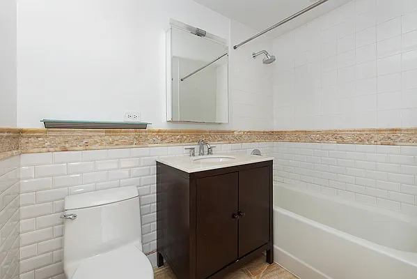 Rented by Oxford Property Group | media 12