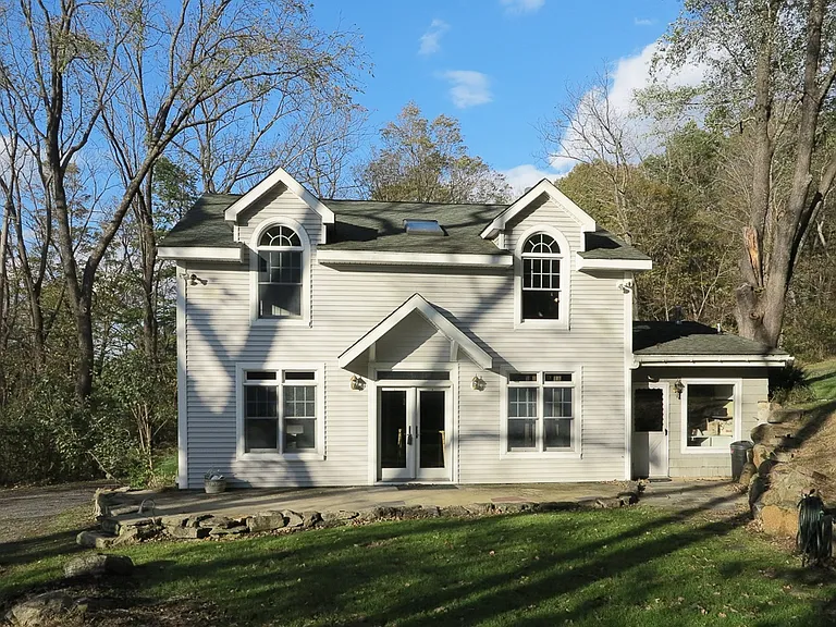 20 Musconetcong River Rd — Photo 1