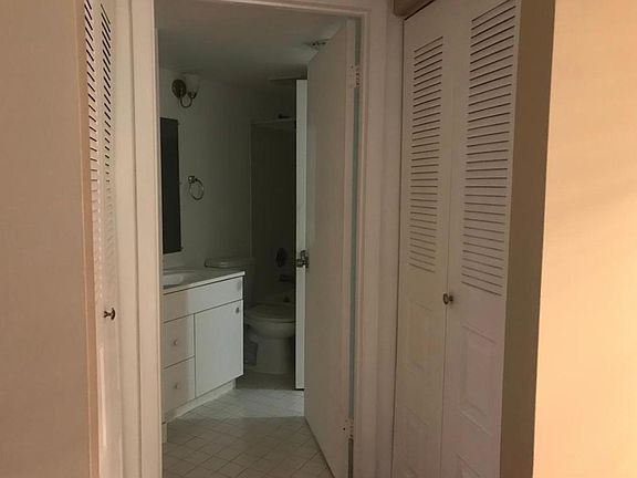 3rd image of 1026 Coral Club Dr