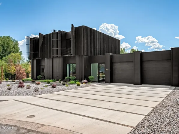 842 N Swiss Farm Cir, Midway, UT 84049