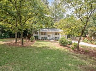9830 La View Cir, Roswell, GA 30075