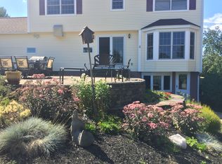 104 Amherst St, Granby, MA 01033