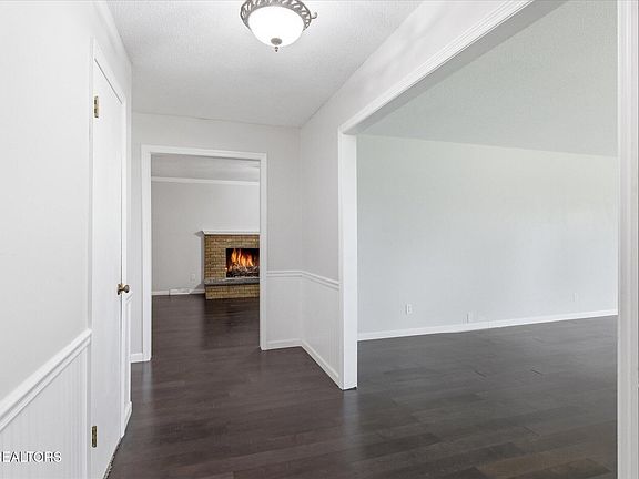 2nd image of 7552 Berkshire Blvd