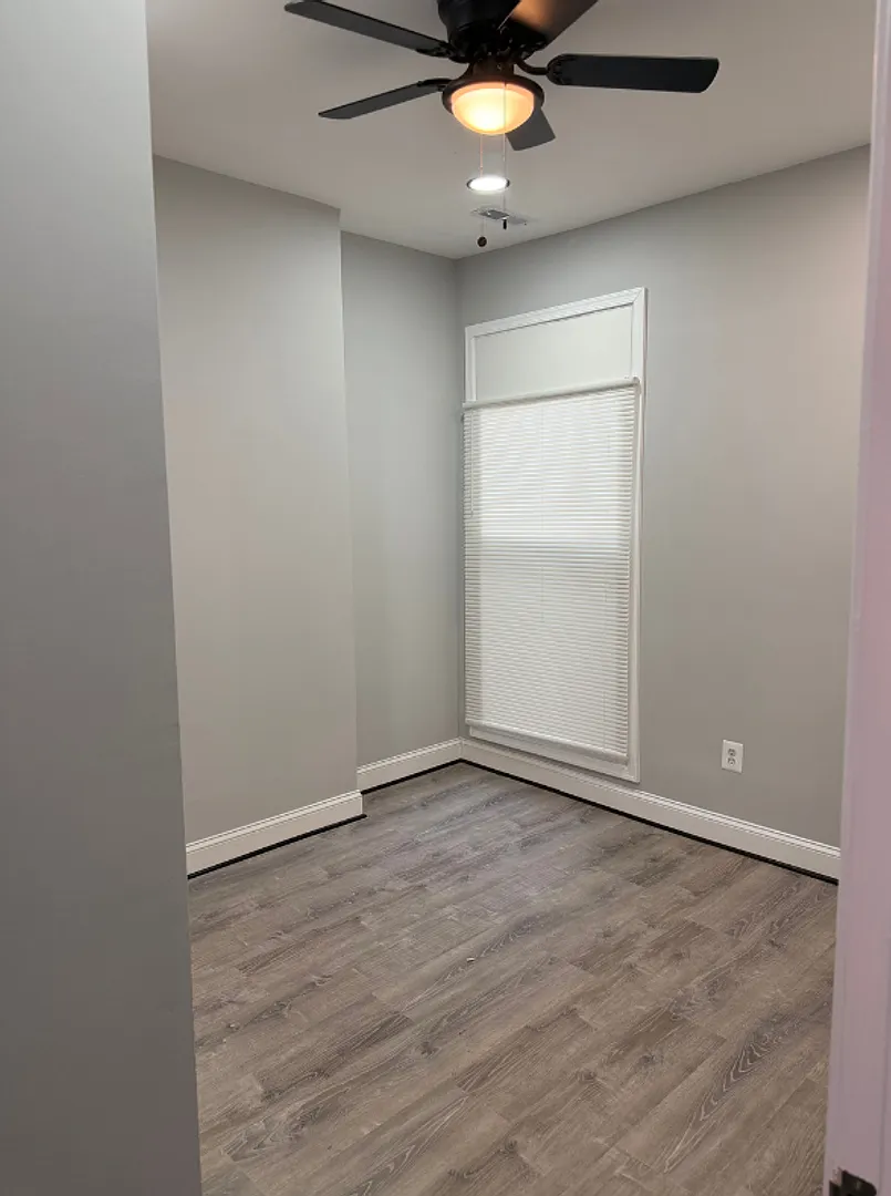 1920 Harlem Avenue $600 Available (Shared Bath) — Photo 4