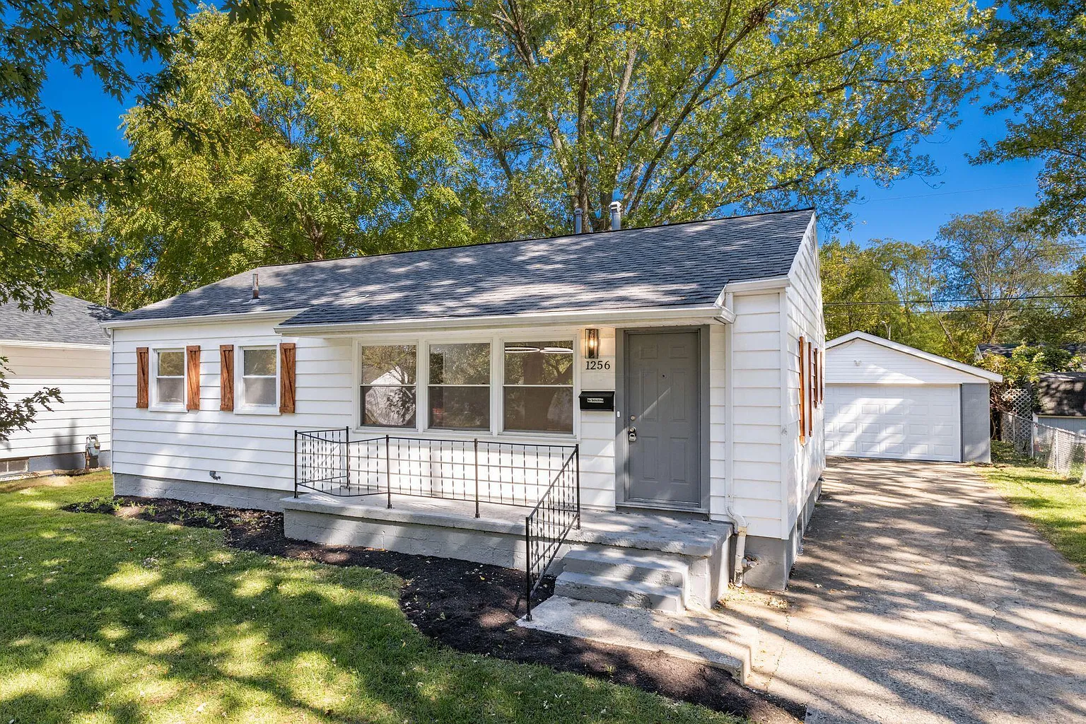 1256 Marble Dr photo 1