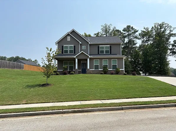 200 Darien Dr, Senoia, GA 30276