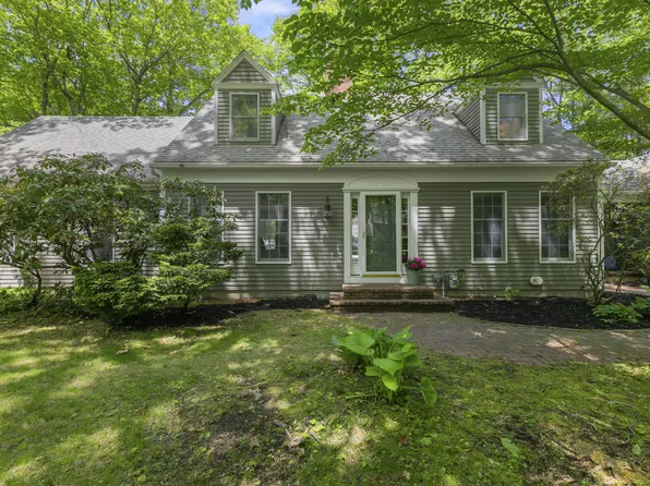 5 Beech Drive, Brunswick, ME 04011
