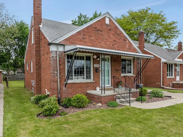 27905 Joan St, Saint Clair Shores, MI 48081