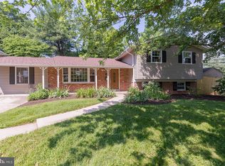 11634 Deborah Dr, Potomac, MD 20854