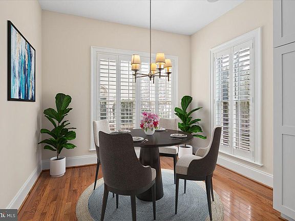 5th image of 649 1st St
