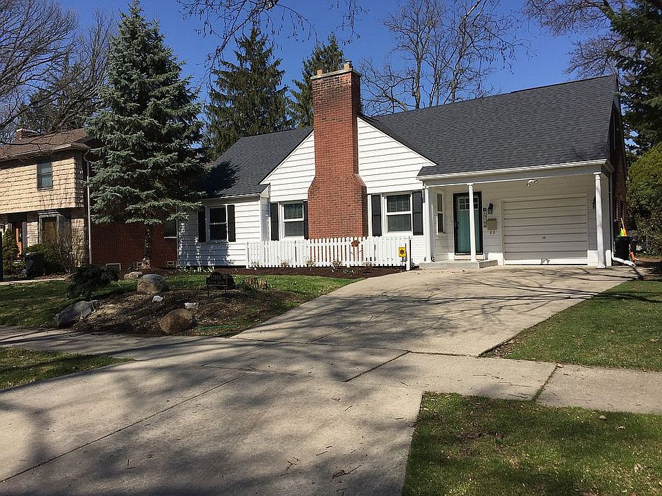 2nd image of 13108 Balfour Ave