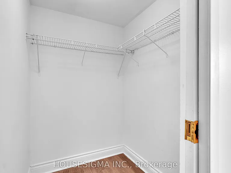 7 Picton St #601 — Photo 7