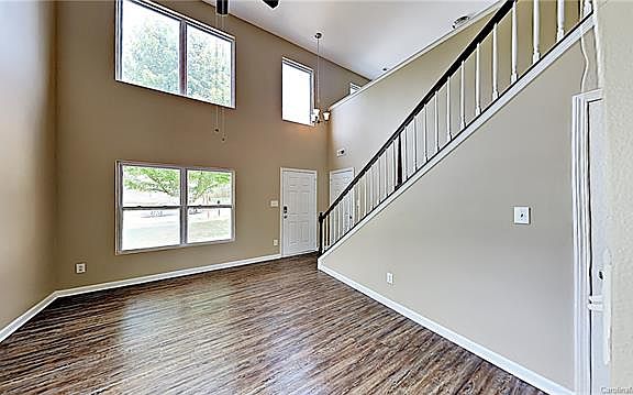 3rd image of 2255 Brandybuck Ln