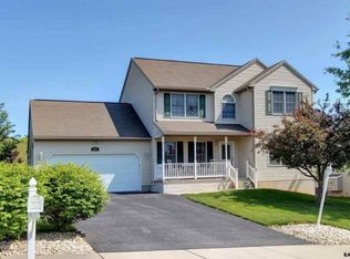 679 Leaf St, York, PA 17404