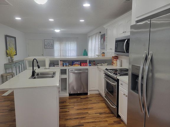 4th image of 6228 Freeman Ave