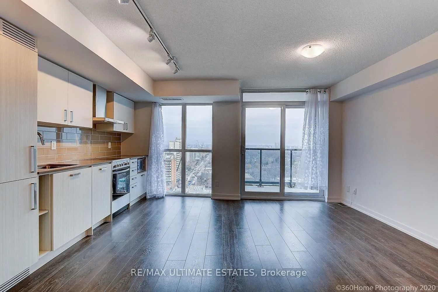 Studio, $1,990 — Photo 4