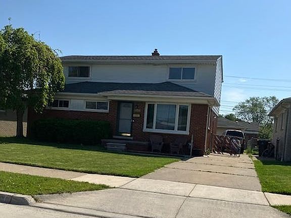 2nd image of 25424 Pattow St
