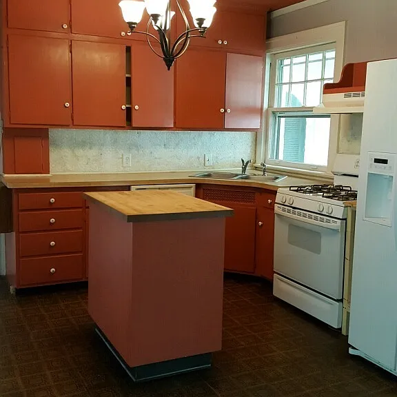 2600 Sherman Ave — Photo 6