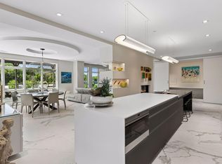 875 Lake St N APT 210, Wayzata, MN 55391