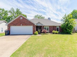 325 Savannah Dr, Jonesboro, AR 72404