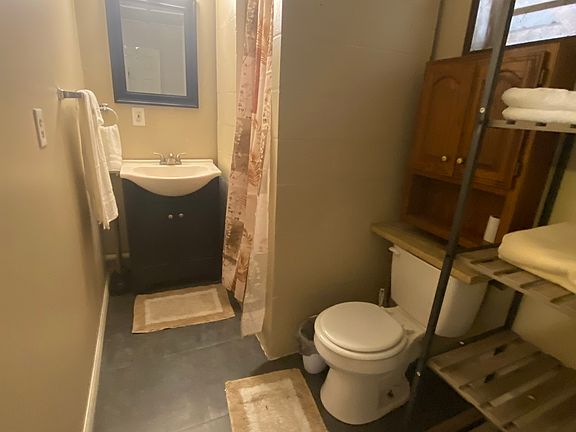 5th image of 823 SE 159th Ct #2