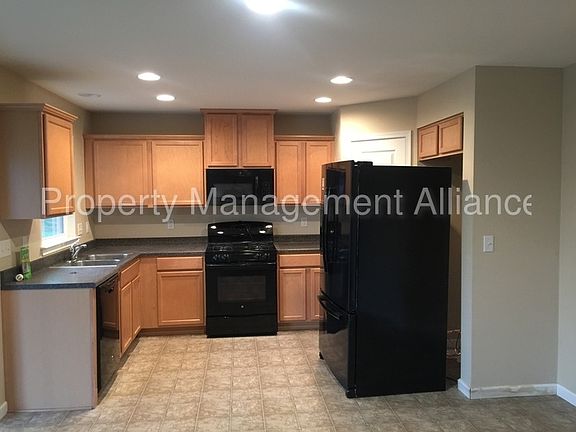 5th image of 80 Silversides Way