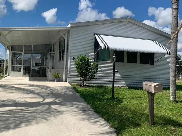 9 Maya Way, Port St Lucie, FL 34952