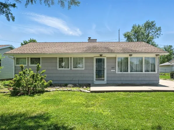 1635 Keith Dr NE, Cedar Rapids, IA 52402