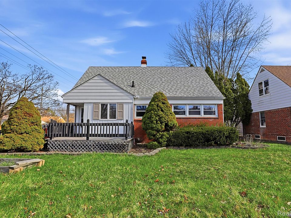 1st image of 20201 Lancaster St