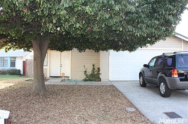 1st image of 8265 Dauphin Dr