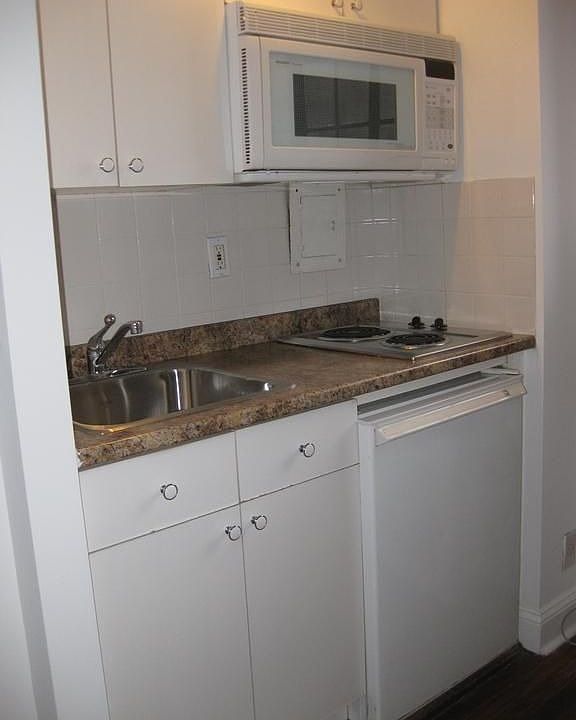 2nd image of 5 Tudor City Pl APT 1234