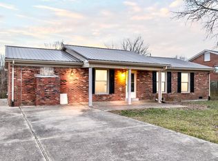 1036 McCormick Ln, Lawrenceburg, KY 40342