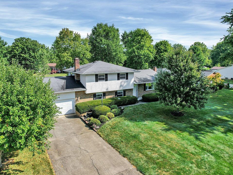 1st image of 470 Willow Run Dr