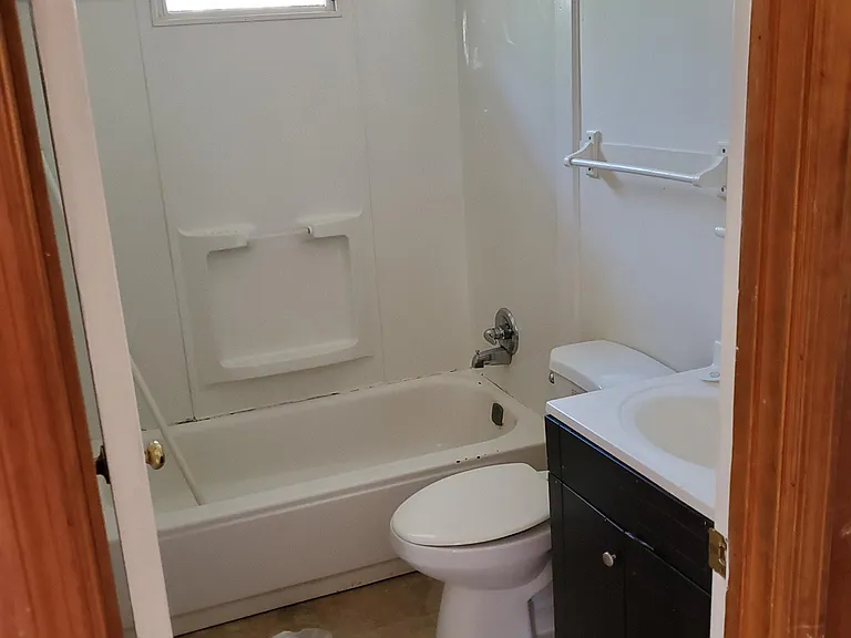 318 Blossom Dr — Photo 6