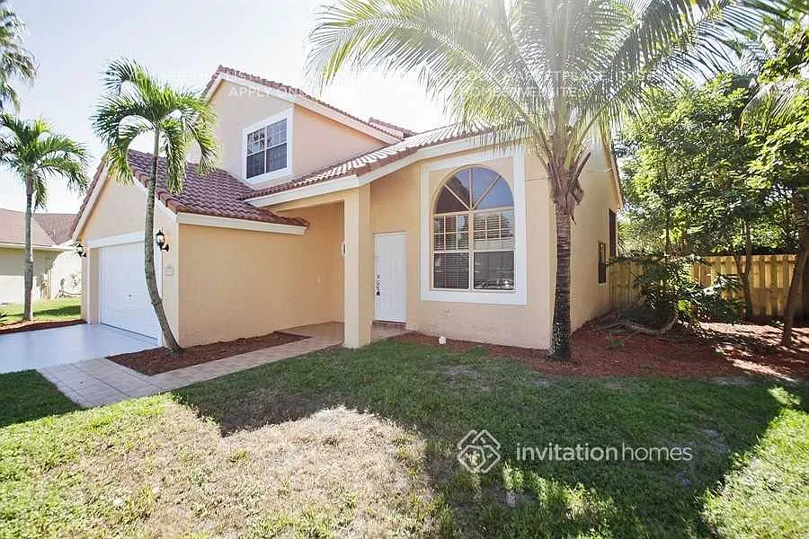 6998 Dearborn Pl Boynton Beach, FL 33437 — Photo 2