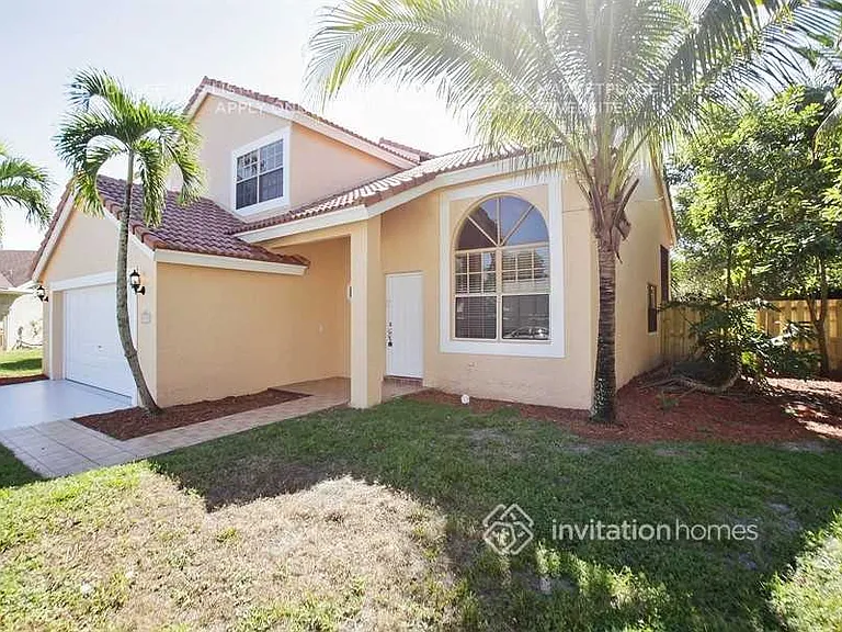 6998 Dearborn Pl — Photo 2