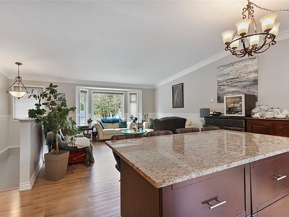 5th image of 3313 Barrington Rd