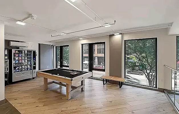 Rented by REAL New York | media 10