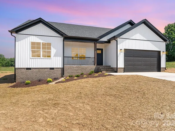 158 Galliher Rd #8, Harmony, NC 28634