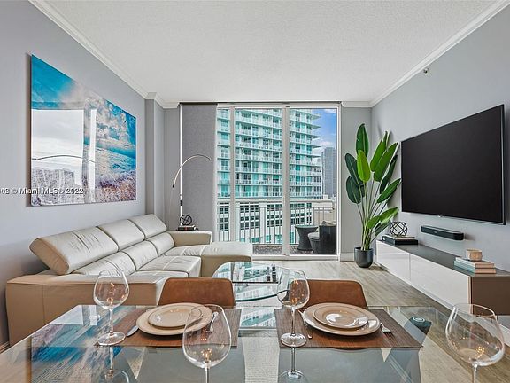 4th image of 2000 N Bayshore Dr APT 1606